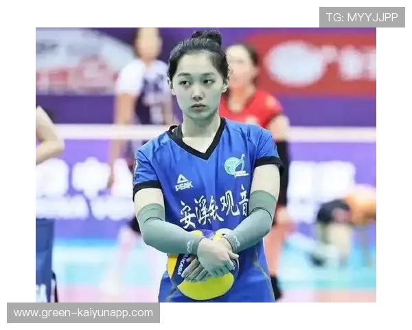 中国女排探访福利院:和孩子们一起打球,中国女排福清人